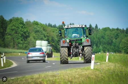 Vožnja traktorja v prometu 