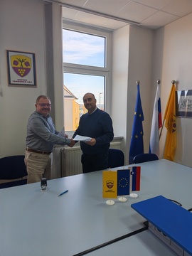 Rokovanje_zadrževalnik