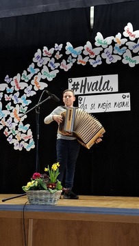 665933316_1242067101432405_7381838752412906514_n